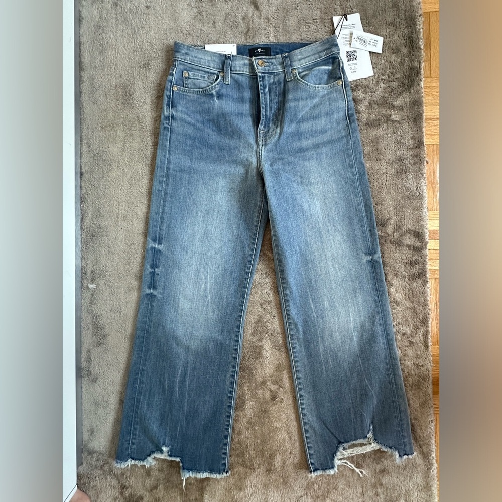 NEW! 7 For All Mankind! NEW WITH TAGS! Cropped Alexa! Size 27.